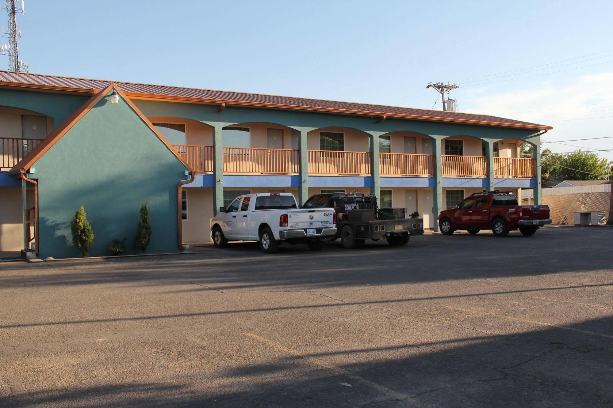 La Hacienda Inn Artesia Kültér fotó