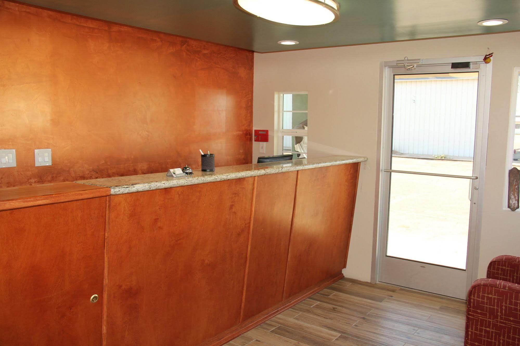 La Hacienda Inn Artesia Kültér fotó